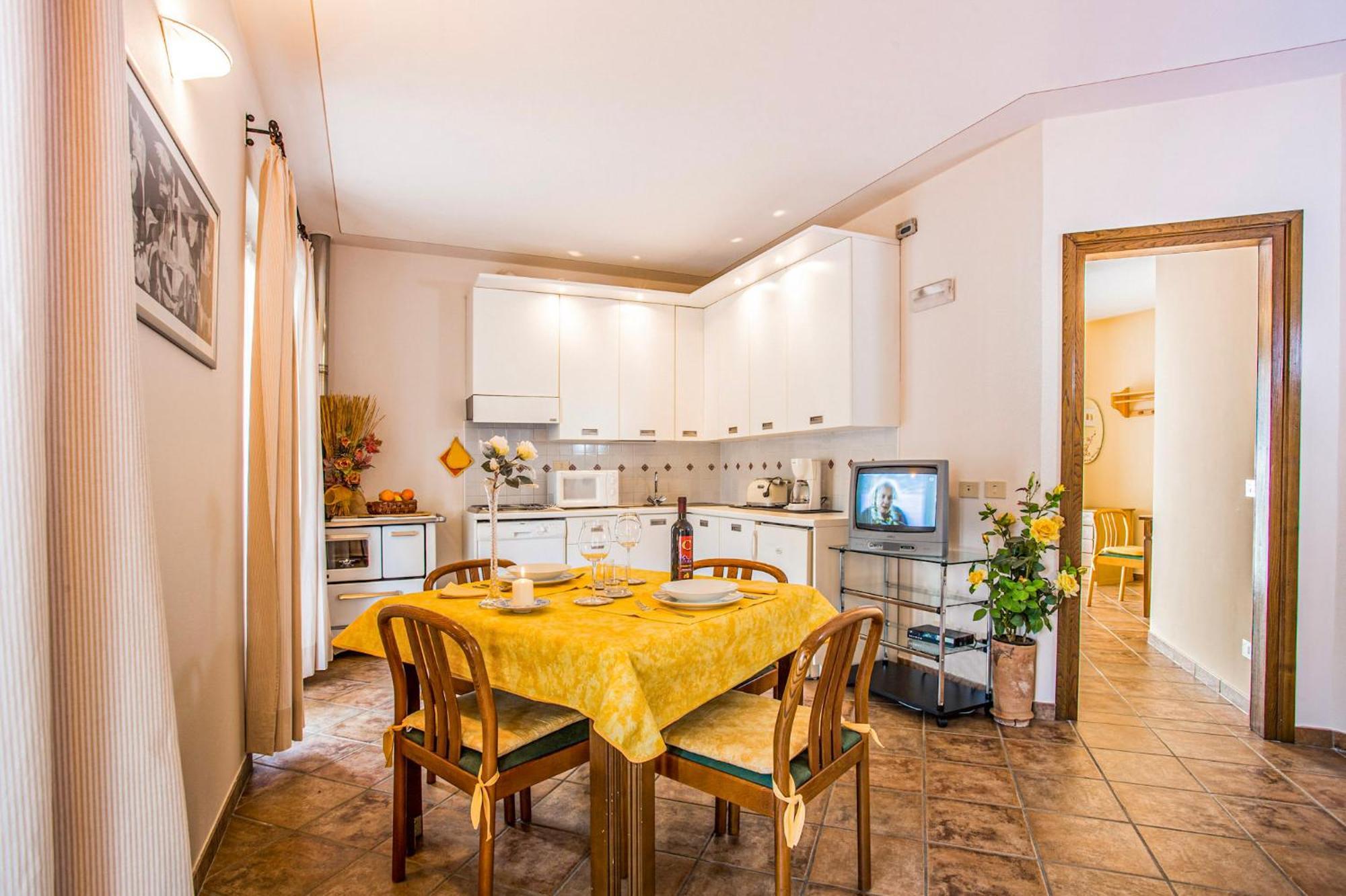 Casa Andrea Apartment Cannobio Exterior photo